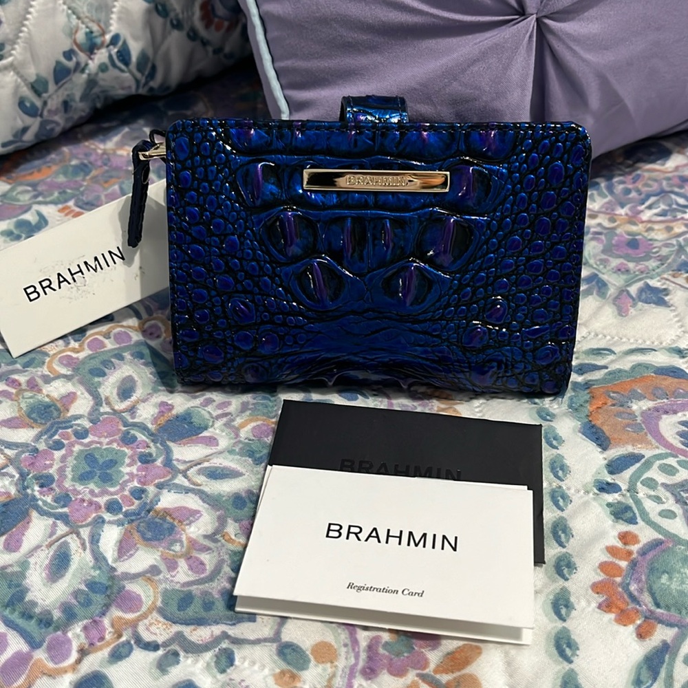 NWT Brahmin Hannah wallet in Neptune blue